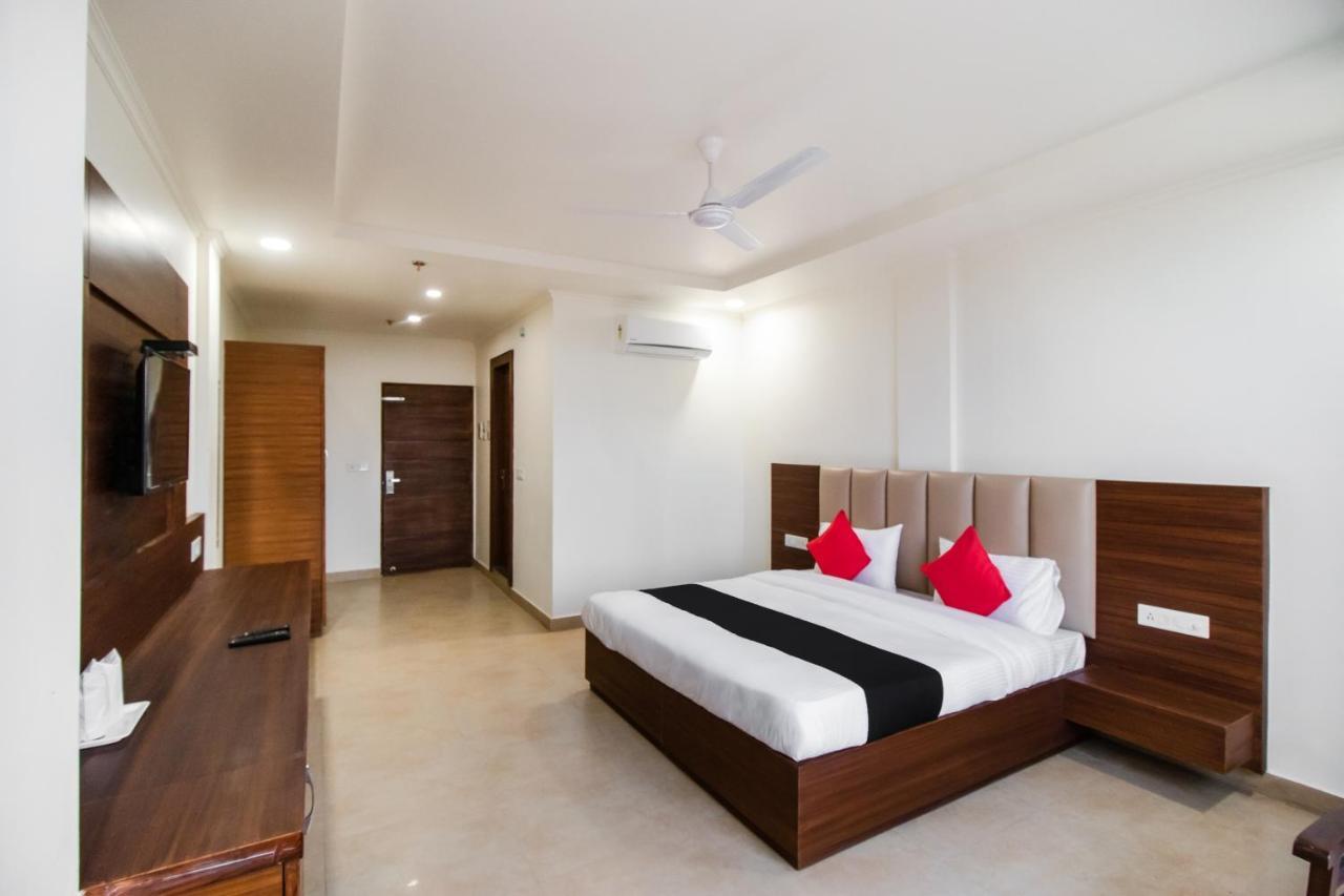 Hotel Grand 81 Faridabad Exterior foto