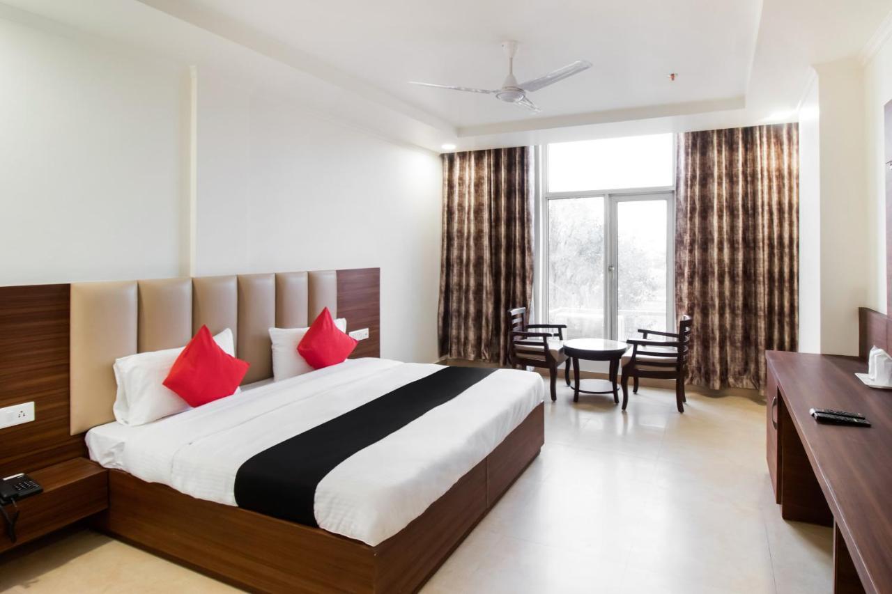 Hotel Grand 81 Faridabad Exterior foto