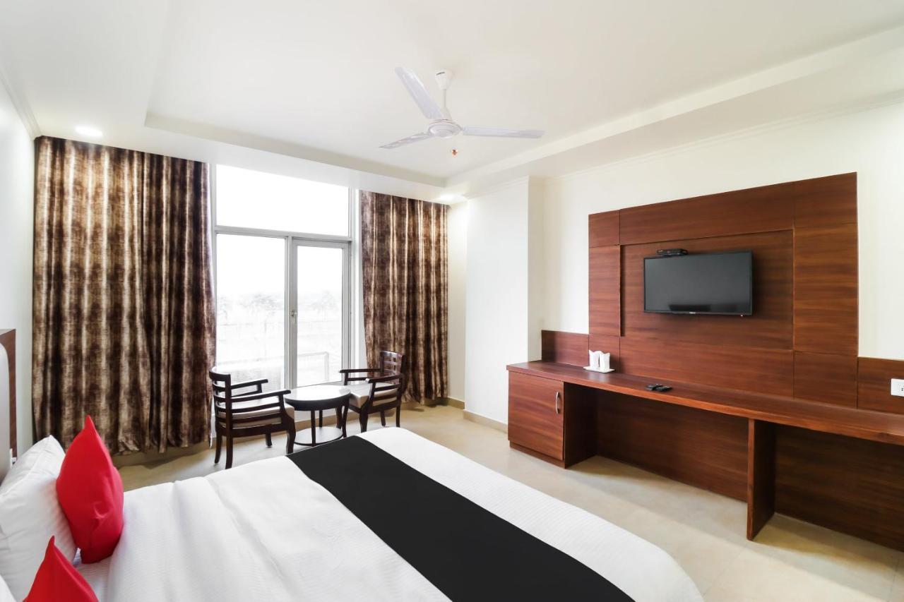 Hotel Grand 81 Faridabad Exterior foto