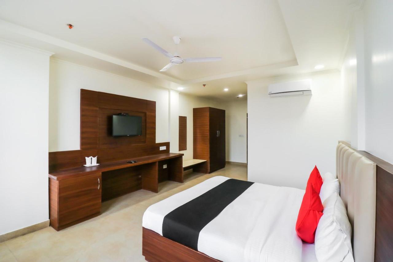 Hotel Grand 81 Faridabad Exterior foto