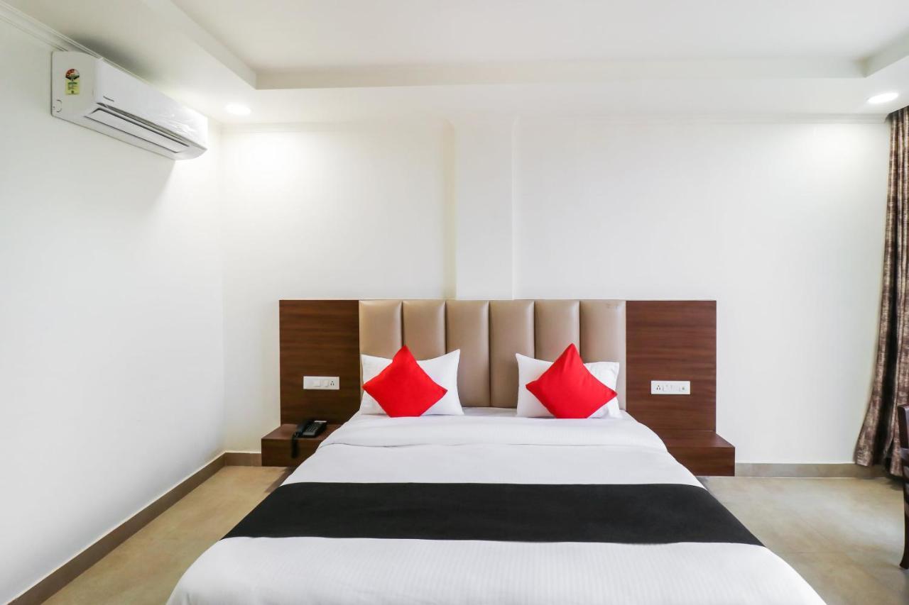 Hotel Grand 81 Faridabad Exterior foto