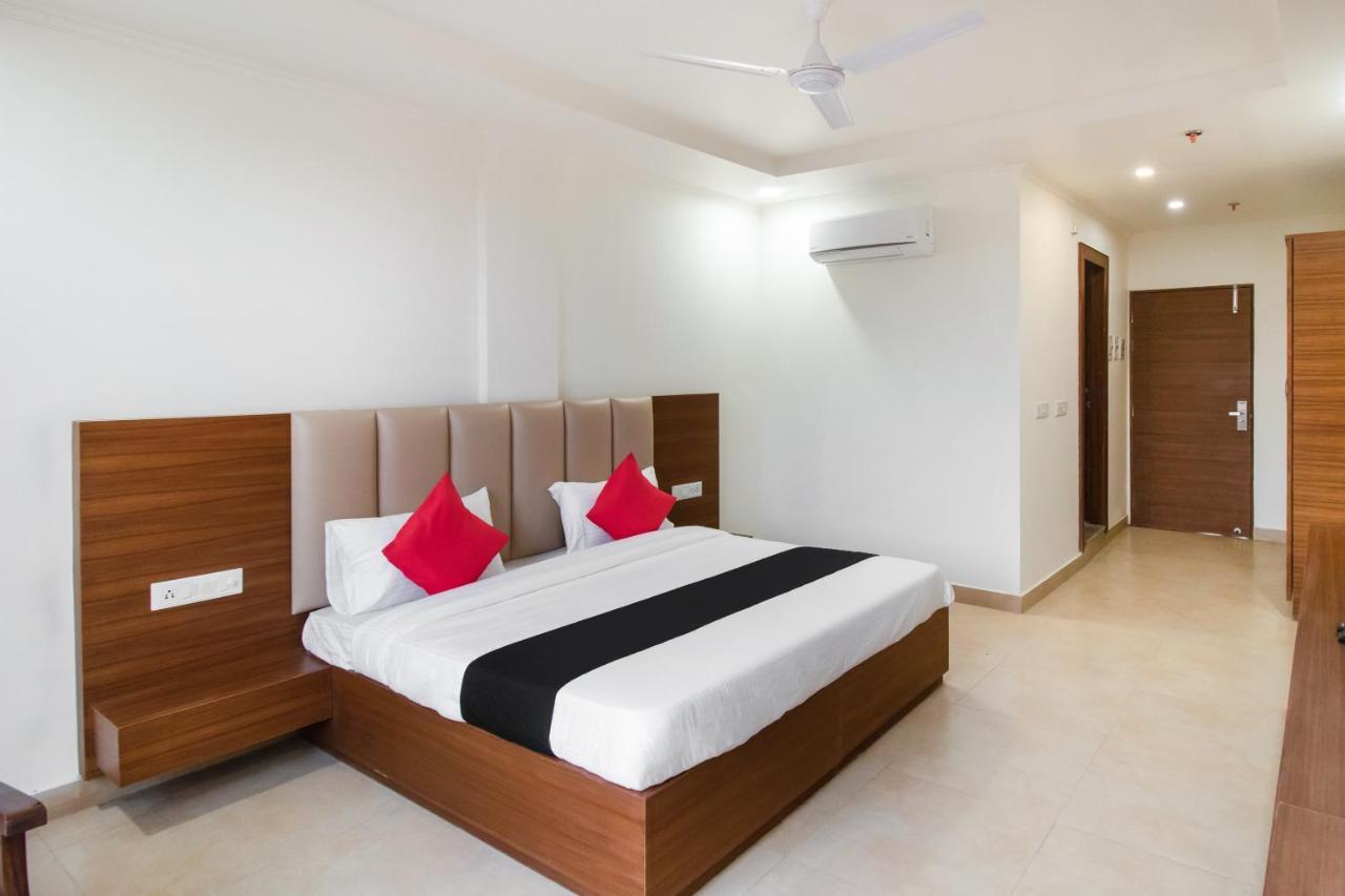 Hotel Grand 81 Faridabad Exterior foto